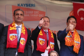YRP Lideri Erbakan, 'Trkiye genelinde esen bir rzgar var, o rzgarn ad Yeniden Refah rzgar'