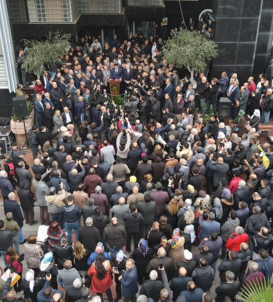 İYİ Parti'den AK Parti'ye Geçen Başkan Özcan'a Görkemli Karşılama