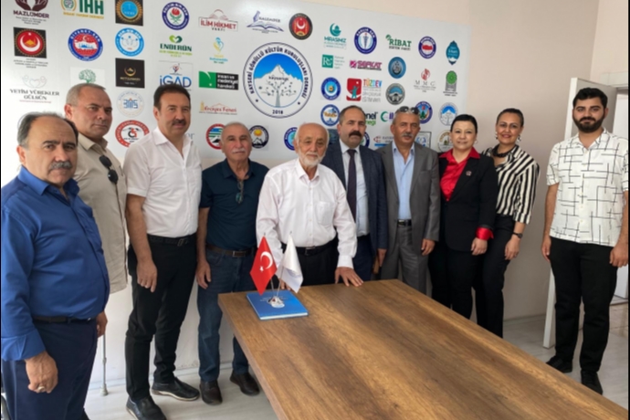 Kayseri'de Adanal lardan Gnll Kurululara Ziyaret