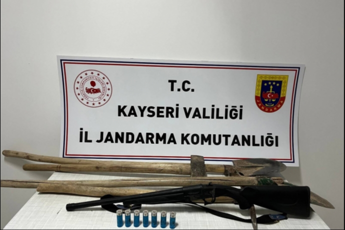 Akklada zinsiz Kazya Sust: ki ahs Gzaltnda
