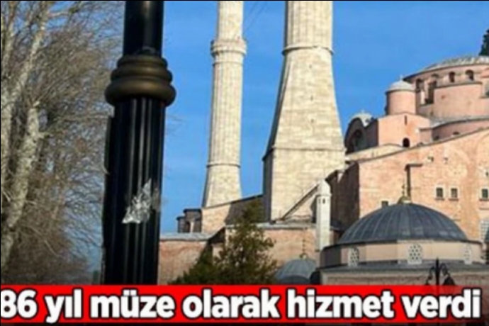 Ayasofya Camii, tam 5 yl nce ibadete ald
