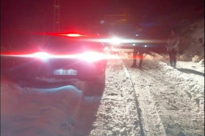 Hac�lar�da Mahsur Kalan 2 Ki�i, Ekiplerce Kurtar�ld�