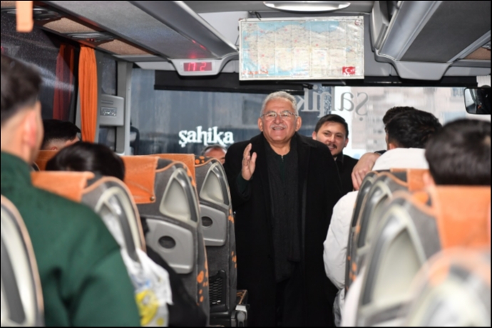 B�y�kk�l��'tan Filistin Y�r�y���ne Anlaml� U�urlama: 