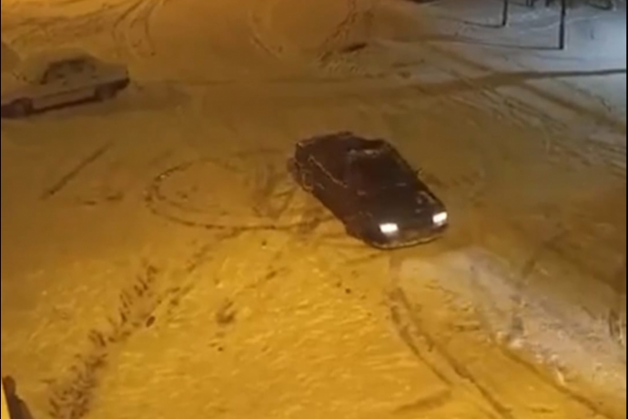 Kayseri'de Karda Drift Atan S�r�c�y� Emniyet Affetmedi!