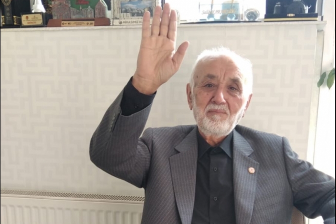 Sivil Toplum Kurulu�lar�n�n A�abeyi Ahmet Ta� Vefat Etti