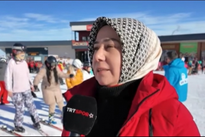 Kayseri�de Kayak Bilmeyen Kad�n Kalmas�n Projesi Erciyes�te Hayat Buldu