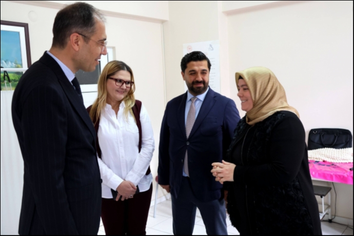 Kayseri �l Sa�l�k M�d�r� Dr. Mehmet Er�an�dan Talas �l�e Sa�l�k M�d�rl���ne Ziyaret