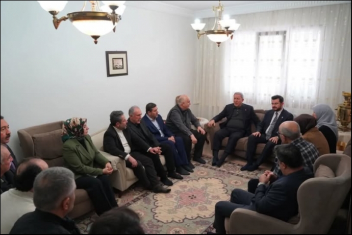 Kayseri Ak Parti�den Merhum Ahmet Ta� Hoca�ya Taziye ve Vefa Ziyareti