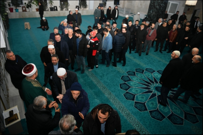 Kayseri  Cihann�ma, T�GVA ve Birlik Vakf��ndan Manevi Bulu�ma: Sabah Namaz�nda Birlik Mesaj�