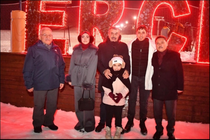 I��klar Alt�nda Erciyes Keyfi: Ba�kan B�y�kk�l�� Bakan Tekin�i Zirvede A��rlad�