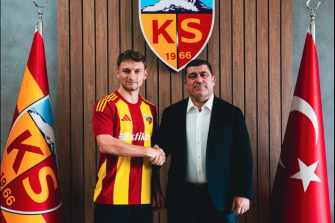 Kayserispor�dan S�rpriz Hamle: Golc� Chalov Resmen Kayseri�de!