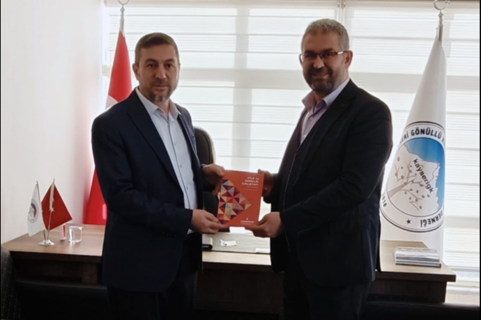 Kayseri Cihann�ma'dan G�n�ll� K�lt�r Kurulu�lar� Derne�ine Hay�rl� Olsun Ziyareti