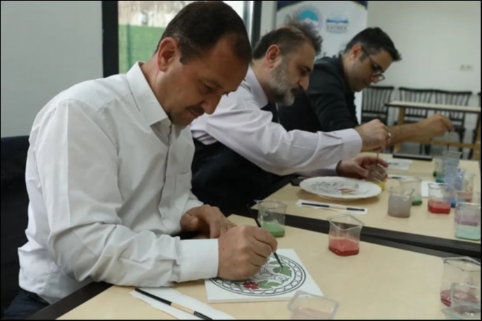 Kayseri Devlet Hastanesi�nde Stres Yerini Sanata B�rakt�: Sa�l�k��lar �iniyle Nefes Ald�