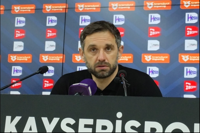 Ma�lubiyet Sonras� �stifa Bask�s�: Djalovic�ten Net Mesaj �Neden �stifa Edeyim?�