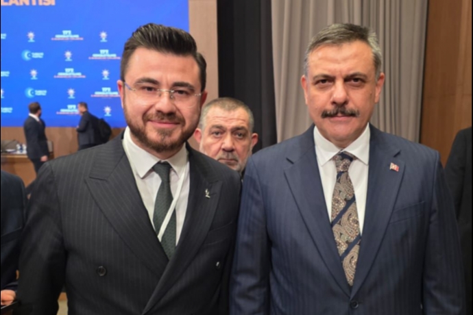 Ankara�da Dikkat �eken Bulu�ma: Okandan�dan Yeni Bakanlara �Hay�rl� Olsun� Ziyareti