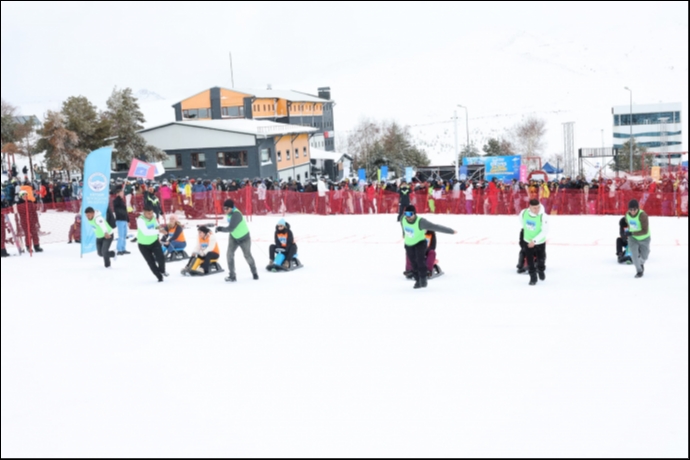 Erciyes�te E�ler Aras� �Art�k �ekilmez Oldun� Yar��mas� Nefes Kesti