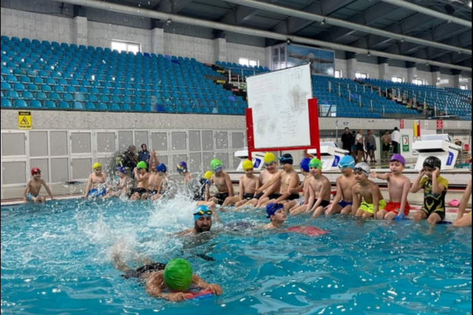 Kayseri�de �Y�zme Bilmeyen Kalmas�n� Projesi Co�kuyla Devam Ediyor