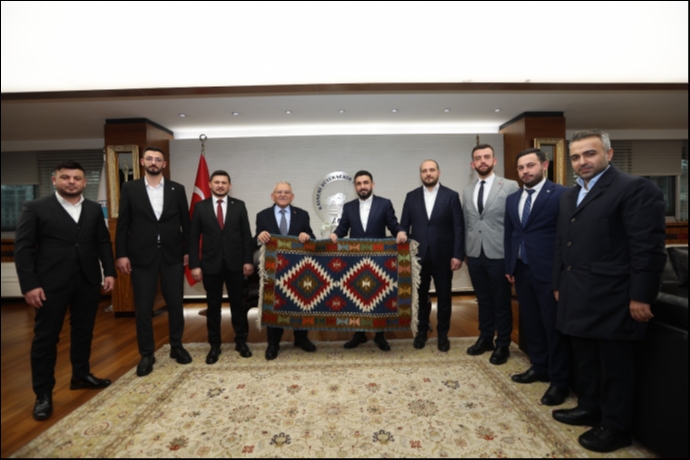 Kayseri�de Gen�lik Bulu�mas�: Ba�kan B�y�kk�l��tan T�GVA�ya Destek Mesaj�