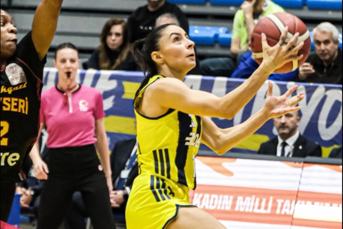 Fenerbah�e Opet�ten �eyrek Finalde Farkl� Tarife: Melikgazi Kayseri�ye 71 Say�l�k �ok