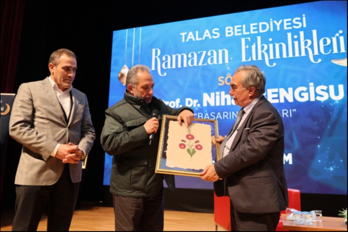 Başarının Sırları Talas’ta Açığa Çıktı: Prof. Dr. Nihat Bengisu’dan İlham Dolu Söyleşi