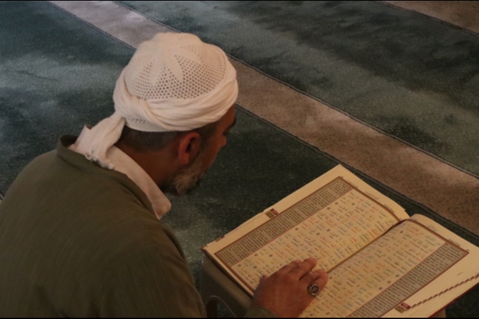 Kayseri�de Ramazan��n Son G�nlerinde Manevi Yolculuk: �tikafa Girenler Camide G�nlerini �badetle Ge�iriyor