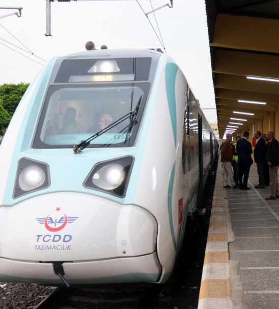 Milli Elektrikli Tren seferlere balad