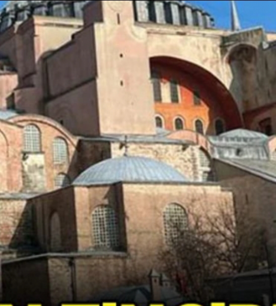 Ayasofya Camii, tam 5 yl nce ibadete ald